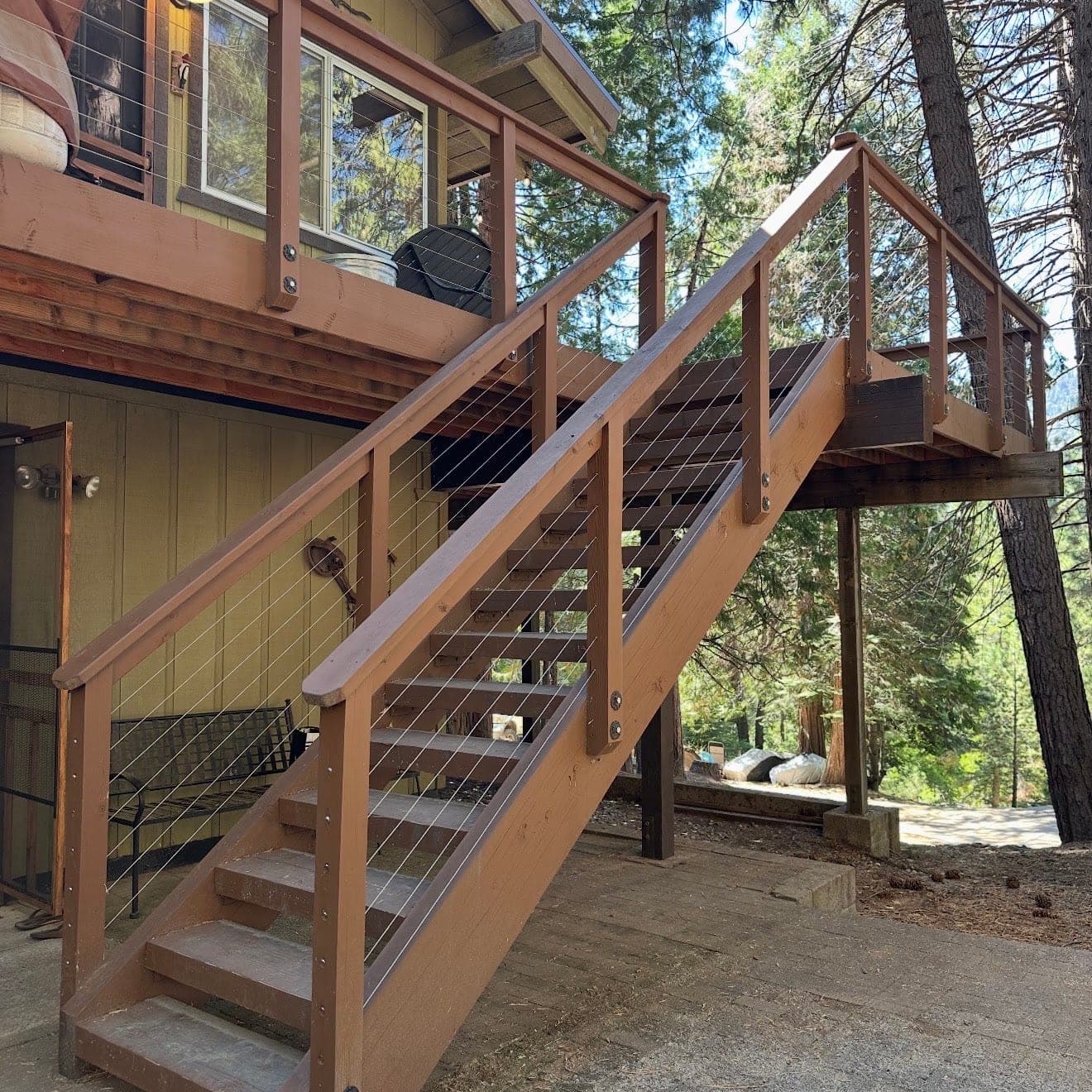 Neese Lodge, a cabin rental at Hume Lake